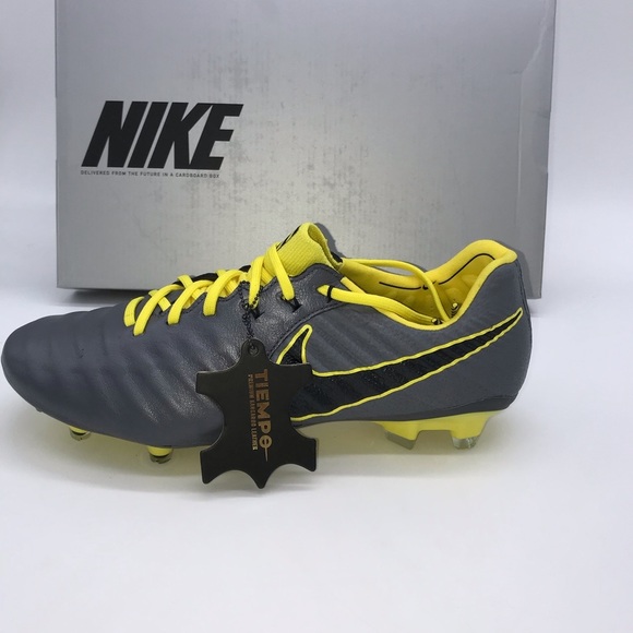 Men’s Nike Legend VII Elite FG US Soccer Cleats - Picture 4 of 5